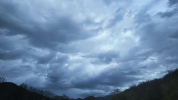 Nuvens Pôr Sol Antes Uma Tempestade Rapidamente Varrer Por Filmagem — Vídeo de Stock