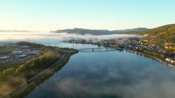 Flight Rhone River Overlooking Town Pouzin Morning Thick Fog Water — Stock Video