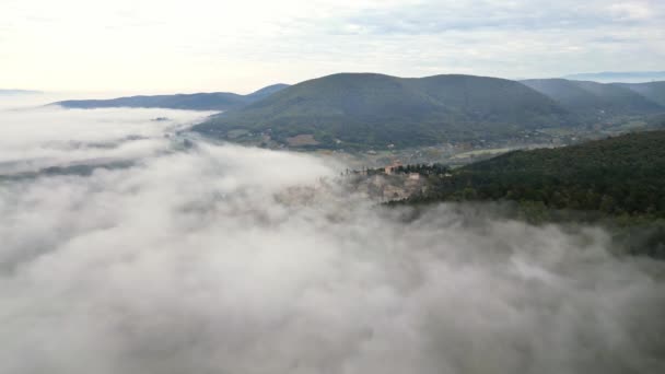 Luftaufnahme Einer Der Schönsten Städte Frankreichs Morgen Bei Dichtem Nebel — Stockvideo