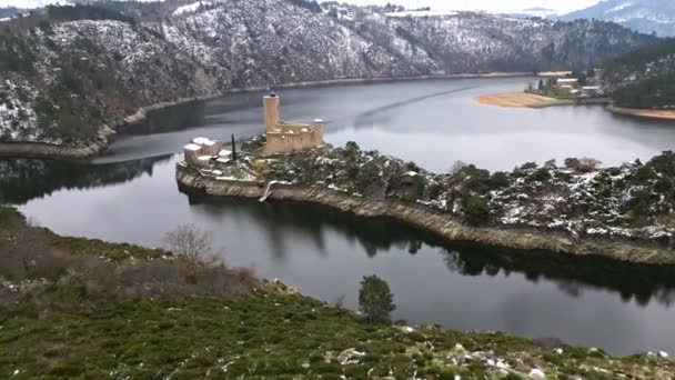 Jezioro Grangent Sztucznie Utworzony Akwen Wodny Nad Loarą Przez Zaporę — Wideo stockowe