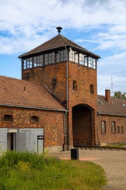 Polonya 'daki Auschwitz-Birkenau Nazi toplama kampı müzesi. Auschwitz Oswiecim II. Dünya Savaşı ve Yahudi Soykırımı sırasında işgal altındaki Polonya 'daki Yahudi hapishanesi