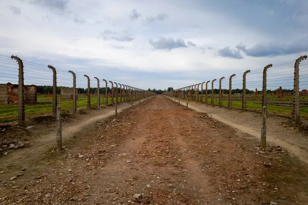 Polonya 'daki Auschwitz-Birkenau Nazi toplama kampı müzesi. Auschwitz Oswiecim II. Dünya Savaşı ve Yahudi Soykırımı sırasında işgal altındaki Polonya 'daki Yahudi hapishanesi