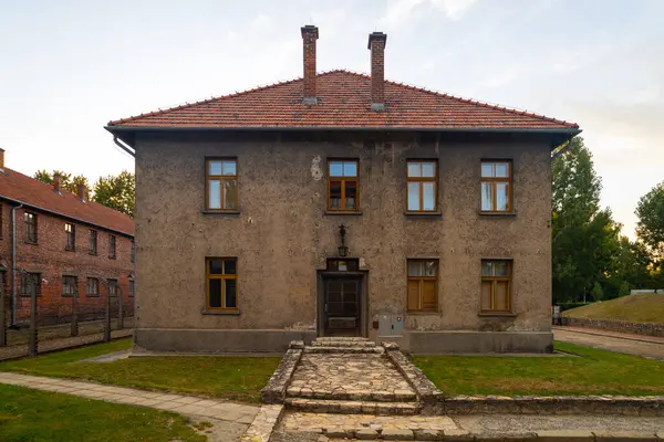 Polonya 'daki Auschwitz-Birkenau Nazi toplama kampı müzesi. Auschwitz Oswiecim II. Dünya Savaşı ve Yahudi Soykırımı sırasında işgal altındaki Polonya 'daki Yahudi hapishanesi
