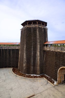 Polonya, Wieliczka 6 Ağustos 2024. Antik madenciler için anıt yerel tuz madeni ve şehir sakinleri