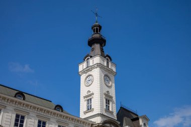 Varşova, Polonya, Avrupa, 5 Ağustos 2024. Kiliseler, tarihi binalar ve sokaklar