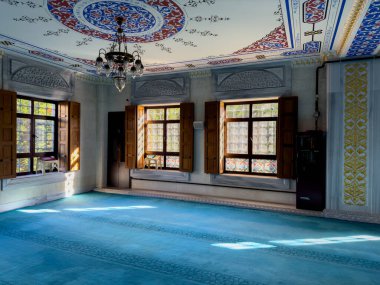 İstanbul, Türkiye - 18 Ocak 2024: Cami manzarası. Çağdaş İslam mimarisi