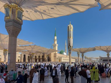 Al Mescid ve Nabawi İçişleri Medine 'deki Peygamberler Camiinin Görkemli Mimarisi
