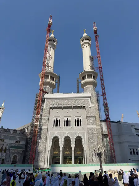 Mescid el-Haram Mekke 'deki Turnalarla Yenileme