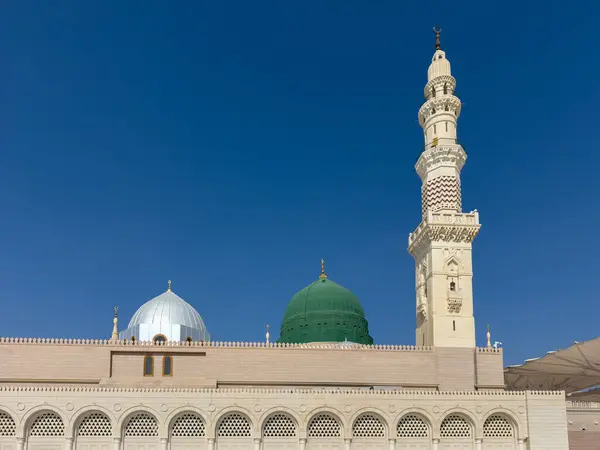 Al Mescidi 'nin Yeşil Kubbesi an Nabawi, Medine