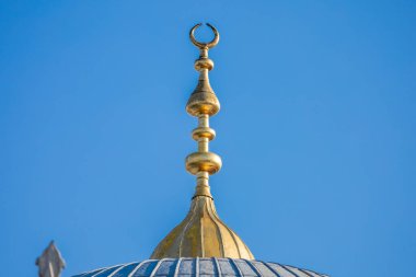 Osmanlı Camii Kubbesi Altın Hilal Finali