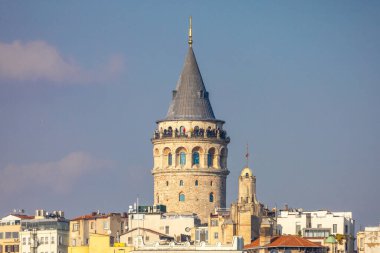 İstanbul 'daki Tarihi Galata Kulesi Skyline