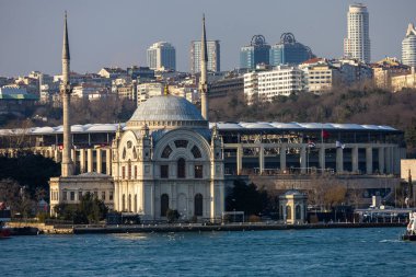 Dolmabahce Camii ve Stadyumu Skyline