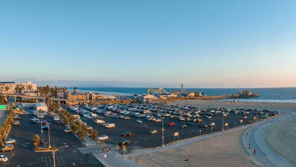 Der Berühmte Vergnügungspark Santa Monica Sonnenuntergang Blick Auf Den Strand — Stockfoto