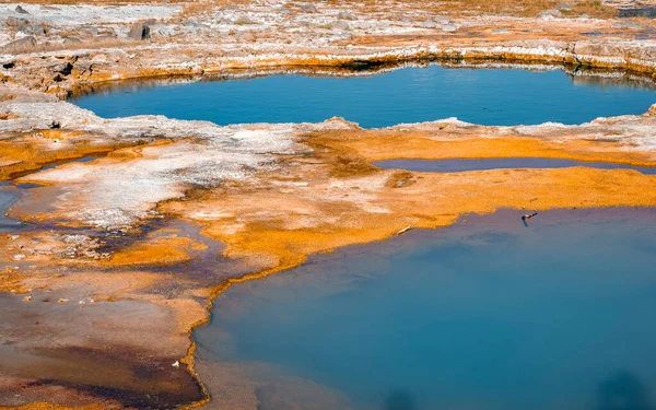 Vacker Utsikt Över Blå Varmkälla Vackert Geotermiskt Landskap Texturerad Yta — Stockfoto