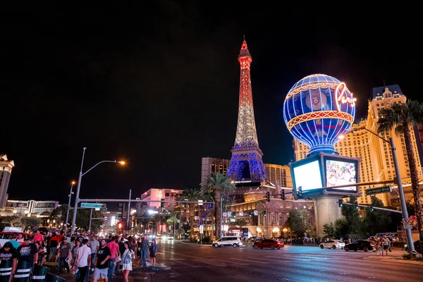 Las Vegas Usa Września 2022 Turyści Zwiedzający Planet Hollywood Paris — Zdjęcie stockowe