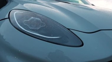Aston Martins ilk SUV DBX. Aston Martin 2022 DBX sinematik videosunu kapat
