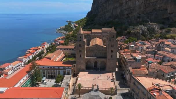 Widok Lotu Ptaka Cefalu Średniowieczną Wioskę Sycylii Prowincja Palermo Włochy — Wideo stockowe
