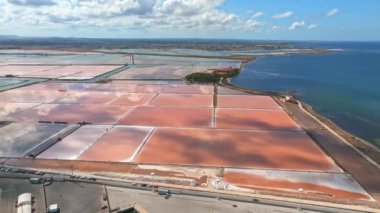 Stagnone doğa rezerv veya serum fizyolojik dello Stagnone Marsala ve Trapani, Sicilya, İtalya yakın doğal rezerv.