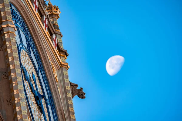 Nærbillede Big Ben Klokketårnet Med Måne Baggrunden Fantastiske Detaljer Efter - Stock-foto
