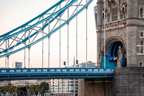 Londong Thames Nehri Ndeki Southwark Bağlayan Konik Kule Köprüsü Köprünün — Stok fotoğraf