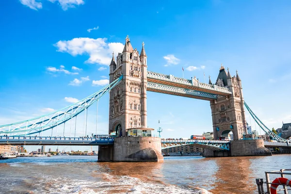 Londong Thames Nehri Ndeki Southwark Bağlayan Konik Kule Köprüsü — Stok fotoğraf