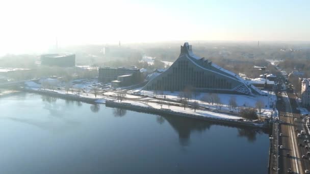 Vista Aérea Biblioteca Nacional Letonia Durante Invierno Invierno Mágico Riga — Vídeo de stock