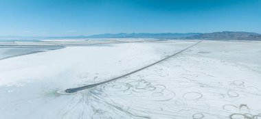 Utah, ABD 'deki Bonneville eyalet parkının hava görüntüsü..