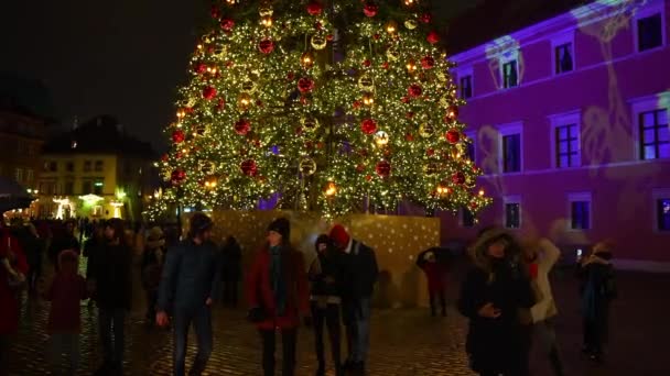 Красивая Елка Центре Старого Города Варшавы Европе Волшебный Дух Рождества — стоковое видео