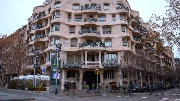Pedrera House Designed Antoni Gaudi Barcelona Timelapse View — Stock Video