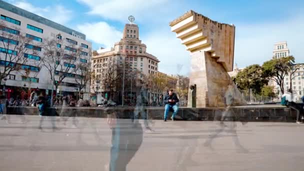 Monument Francesc Macia Catalonia Square Timelapse View People Rushing Streets — Stockvideo