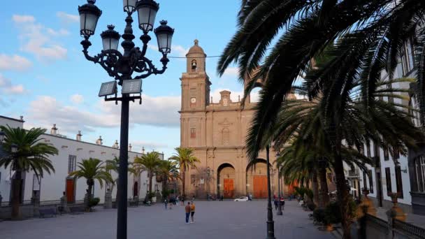 西班牙加那利群岛大加那利群岛拉斯帕尔马斯圣安娜维吉塔大教堂景观 — 图库视频影像