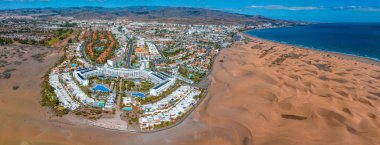 Hotel Riu Palace from above. Luxury grand accommodation with beautiful scenery of the famous desert dunes.