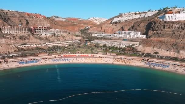 西班牙大加那利群岛上的阿马多尔斯海滩的空中景观 加那利岛上最美的海滩 — 图库视频影像