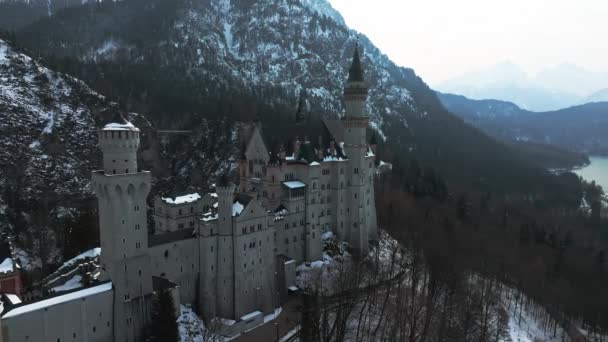 Vista Aérea Castelo Neuschwanstein Schloss Neuschwanstein Num Dia Inverno Com — Vídeo de Stock