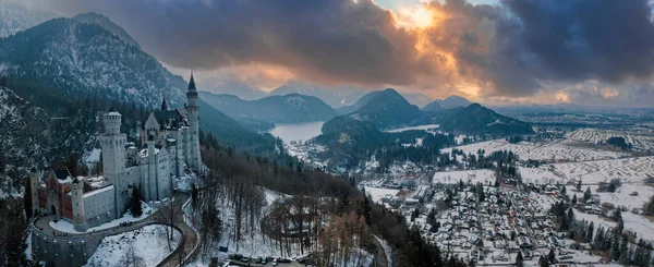 Letecký Pohled Zámek Neuschwanstein Nebo Zámek Neuschwanstein Zimním Dni Kolem — Stock fotografie