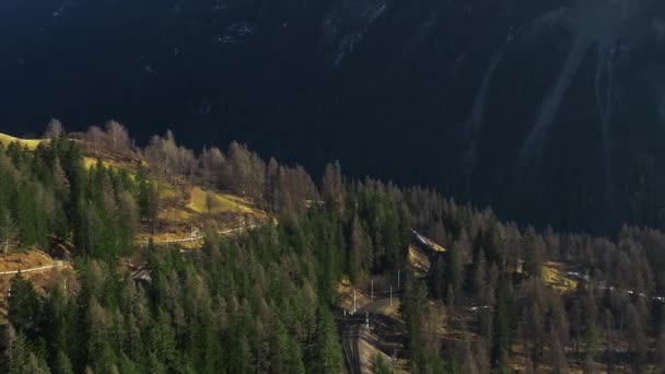 Αεροφωτογραφία Διάσημο Βουνό Στο Filisur Ελβετία Landwasser Viaduct Παγκόσμια Κληρονομιά — Αρχείο Βίντεο