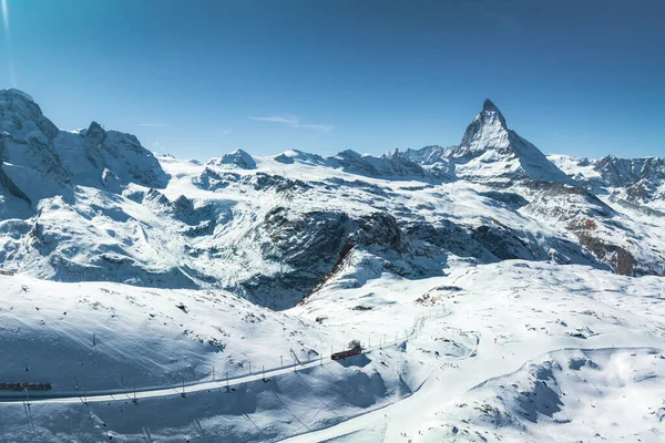 Ufuktaki Matterhorn Zirvesi Manzaralı Güzel Zermatt Kayak Merkezi Güzel Sviçre — Stok fotoğraf