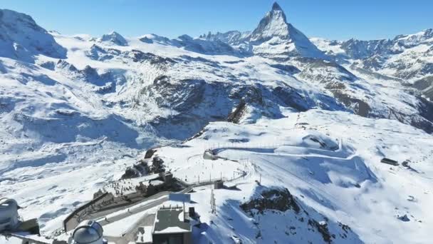 Горнолыжный Курорт Мэтт Видом Пик Маттерхорн Хребте Красивые Швейцарские Альпы — стоковое видео