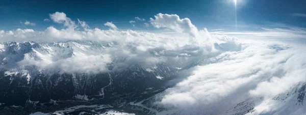 Alpine Landscape Peaks Covered Snow Clouds Magical Clouds Covering Peaks — Stock Photo, Image