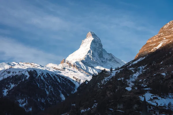 马特宏山 瑞士最著名 最具标志性的瑞士山脉之一 瑞士瓦莱州泽尔马特的日出或日落景观 — 图库照片