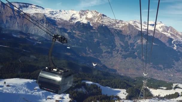 Telesilla Con Vistas Cumbre Las Pistas Hermosa Estación Esquí Después — Vídeo de stock