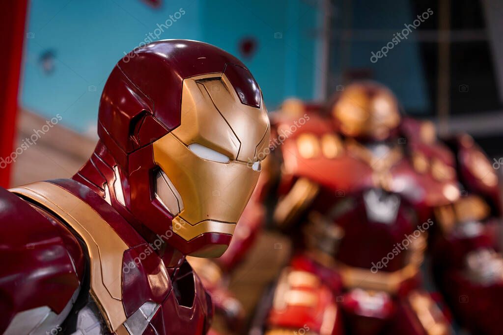 Disfraz Iron Man Base Tony Stark Experiencia Los Vengadores Las — Foto  editorial de stock © ingus.kruklitis.gmail.com #650112444