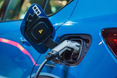 Volvo C40 2022 Test Sürüşü Gününü şarj et. Yepyeni elektrikli araba. ECO geleceği.
