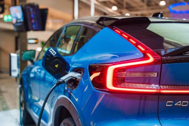 Volvo C40 2022 Test Sürüşü Gününü şarj et. Yepyeni elektrikli araba. ECO geleceği.