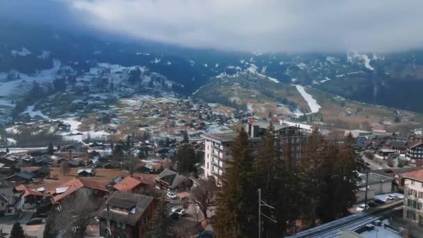 Panorama Aéreo Grindelwald Suíça Vista Aldeia Perto Dos Alpes Suíços — Vídeo de Stock