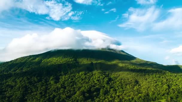 Vista Aérea Video Hiperlapso Vista Panorámica Nubes Lenticulares Volcán Arena — Vídeo de stock
