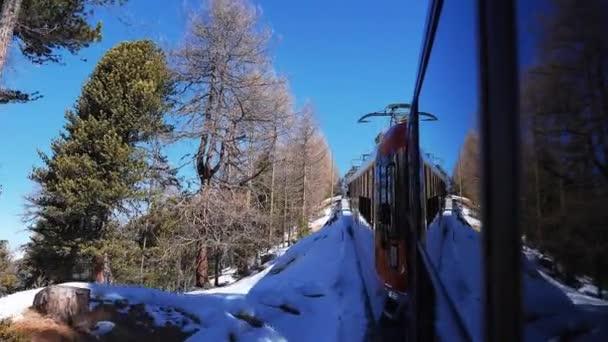 Fahrt Mit Der Kult Zahnradbahn Gornergrat Skigebiet Zermatt Den Schweizer — Stockvideo