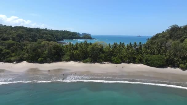 哥斯达黎加曼纽尔 安东尼奥国家公园的空中景观 太平洋沿岸拥有大量野生动物 热带植物和沿海海滩的最佳旅游景点和自然保护区 — 图库视频影像
