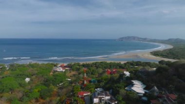 Playa Flamingo, Guanacaste, Kosta Rika. Flamingo Beach North Ridge 'in hava görüntüsü - Lüks evler, villalar ve Pasifik Sahili' ndeki panoramik okyanus manzaralı oteller