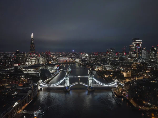 Luftaufnahme Der Tower Bridge London Bei Nacht Wunderschönes Beleuchtetes Panorama — Stockfoto